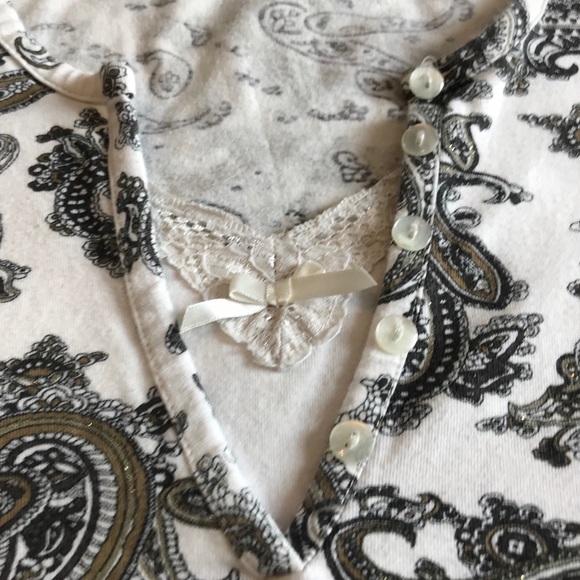 Requirements Tops - Paisley print, 3/4 Sleeve Top